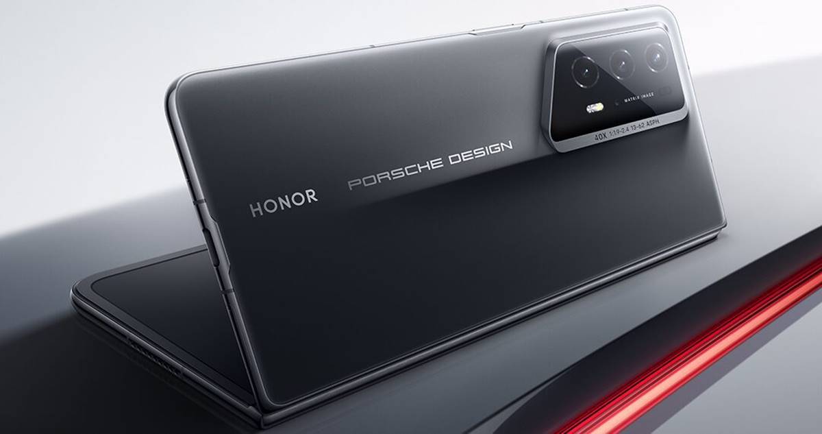 Honor Magic V2 RSR Porsche Design Released 2024, January 12 , 234g, 4.7mm thickness , Android 13, MagicOS 7.2 , 1TB storage, no card slot , 7.92"2156x2344 pixels , 50MP2160p , 16GB RAMSnapdragon 8 Gen 2 , 5000mAh66W