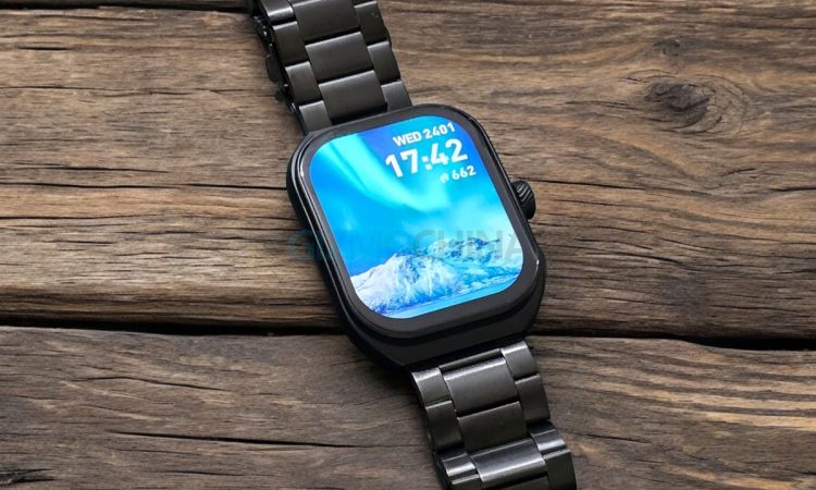 Boult Trail Smartwatch