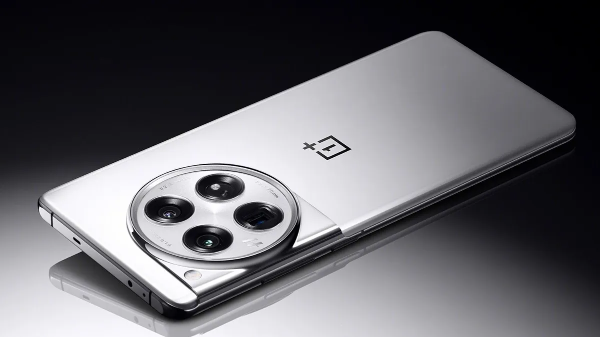 Unleash Power: OnePlus 12 5G Smartphone with 100W Super Fast Charging!