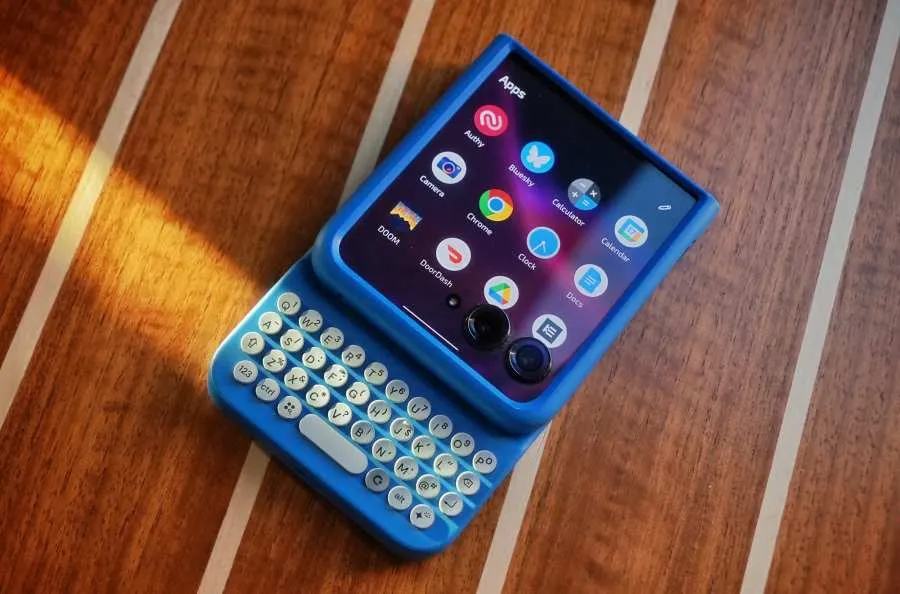 The Click is Back: Why 2025 Marks a New Dawn for the BlackBerry Keyboard Experience